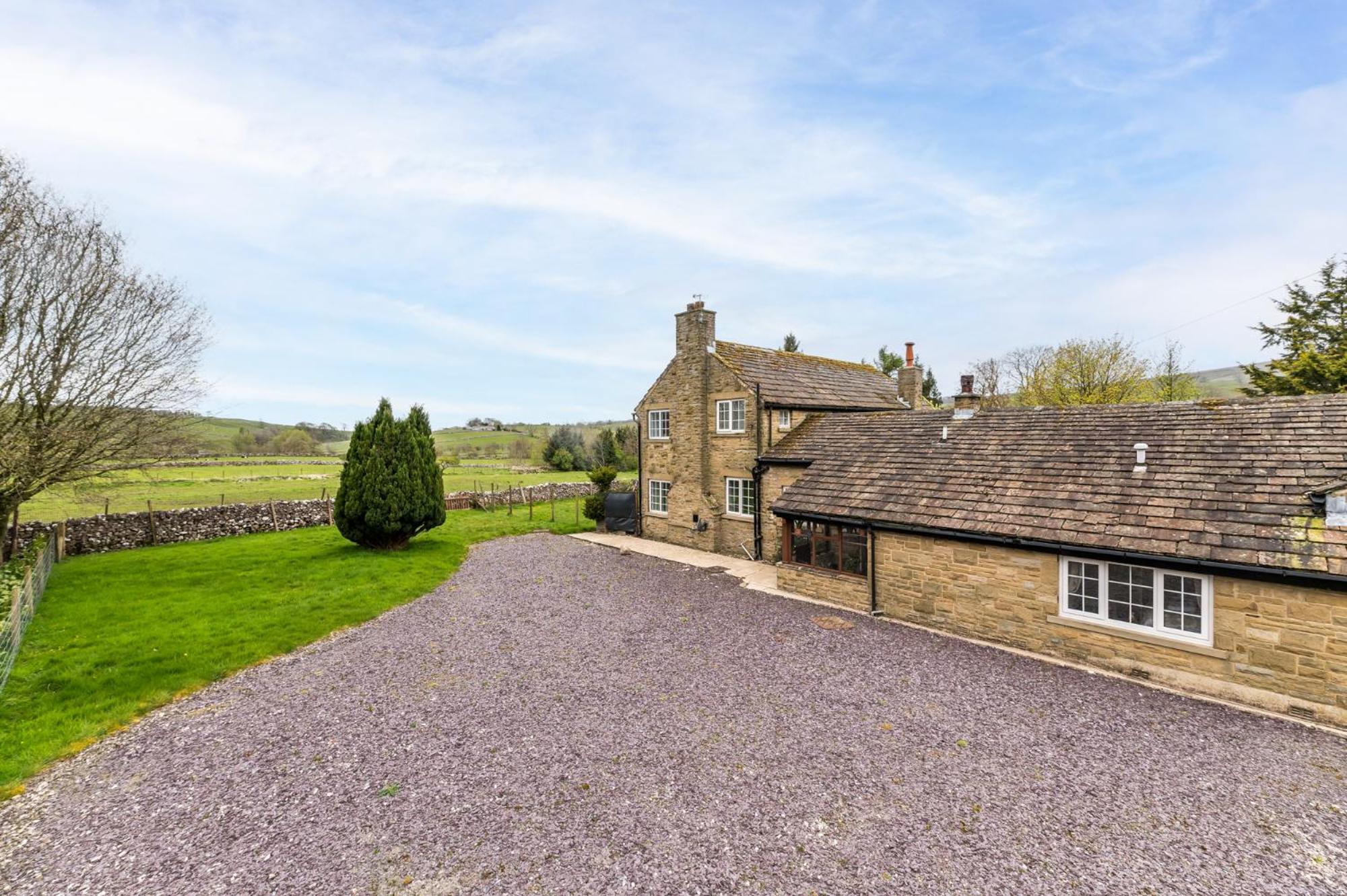 Central Malham Wellbeing Escape Hot Tub & Studio Bagian luar foto