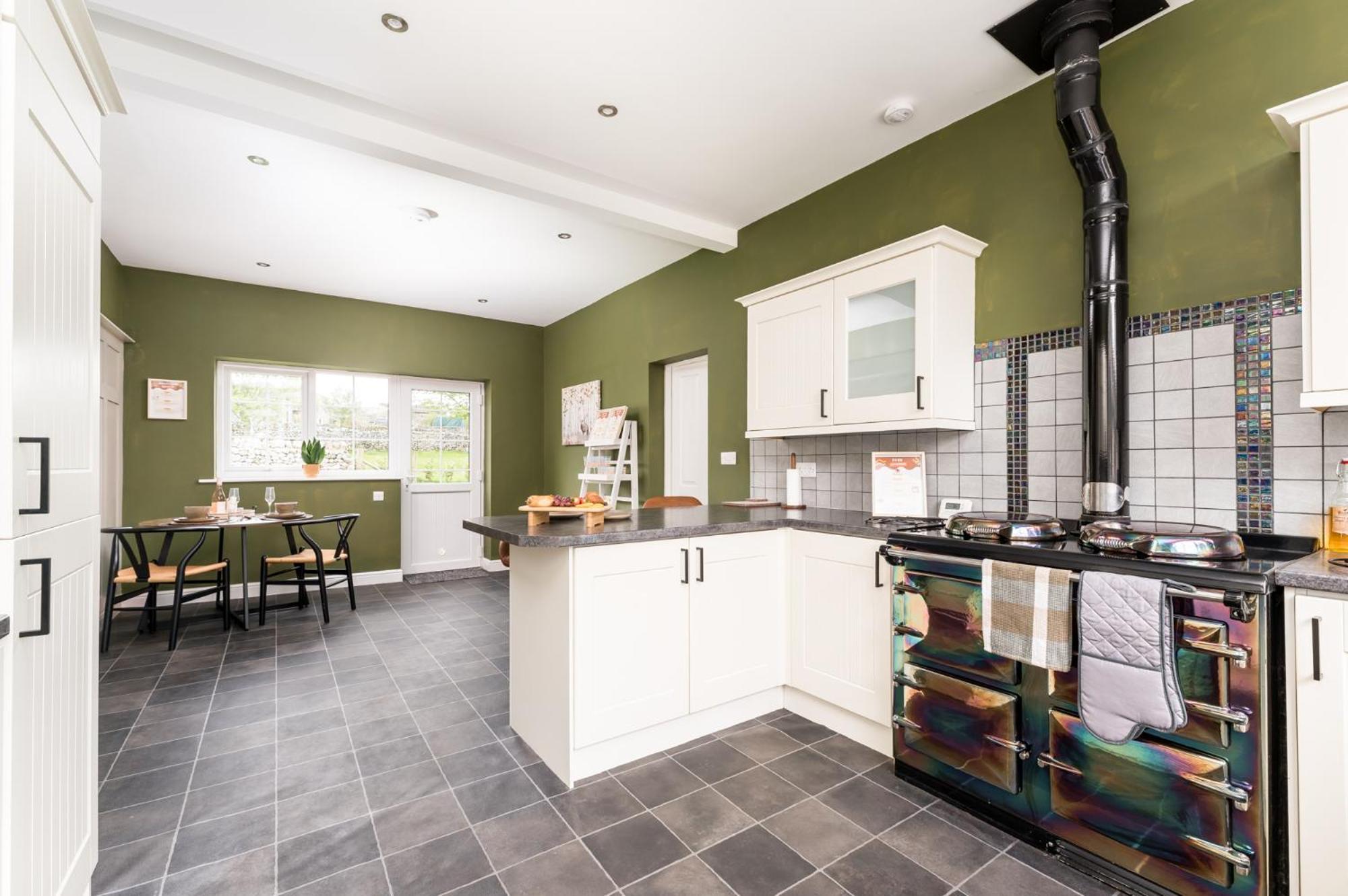 Central Malham Wellbeing Escape Hot Tub & Studio Bagian luar foto